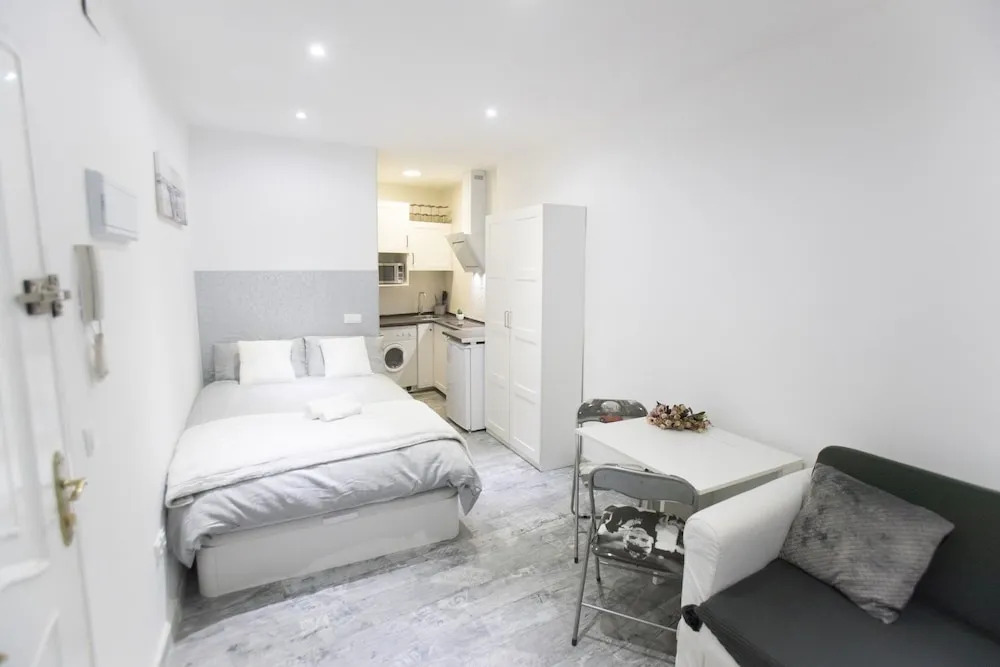 Forever Young Apartments Mediodia