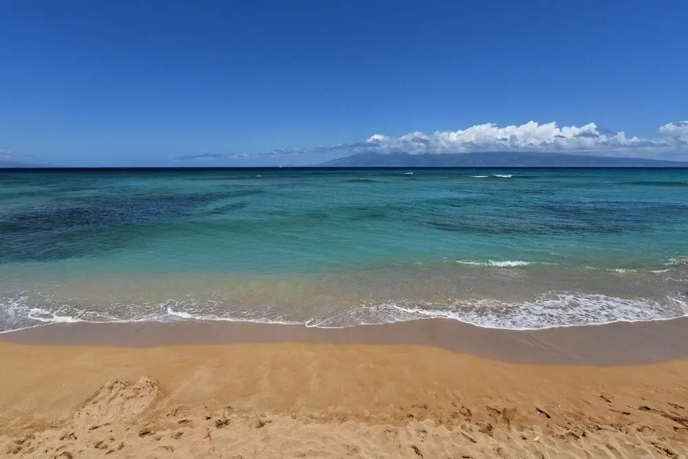 Hale Mahina #b403 2 Bedroom Condo by RedAwning