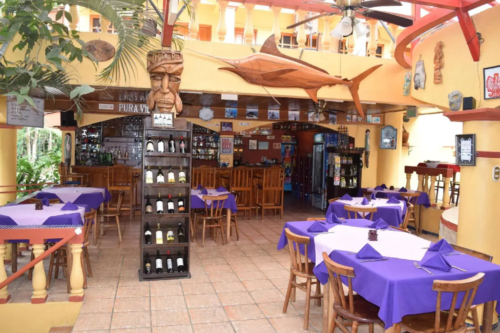 Hotel Tres Banderas