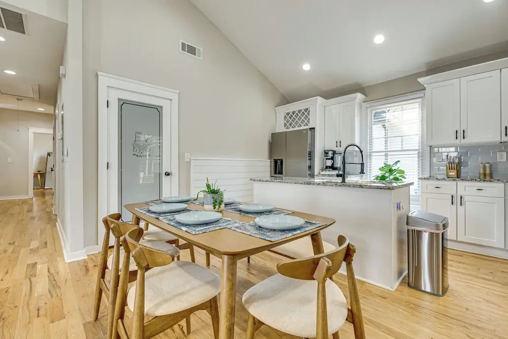 Walk to Beltline: Wfh-friendly Hub w/ Yard!