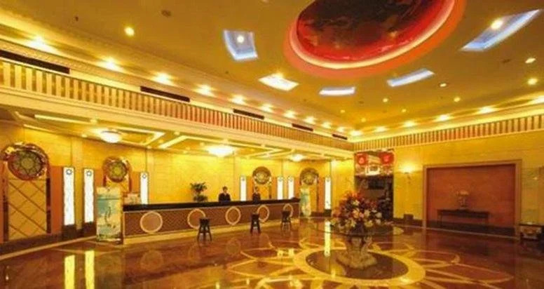 Huizhou Three Suns Hotel