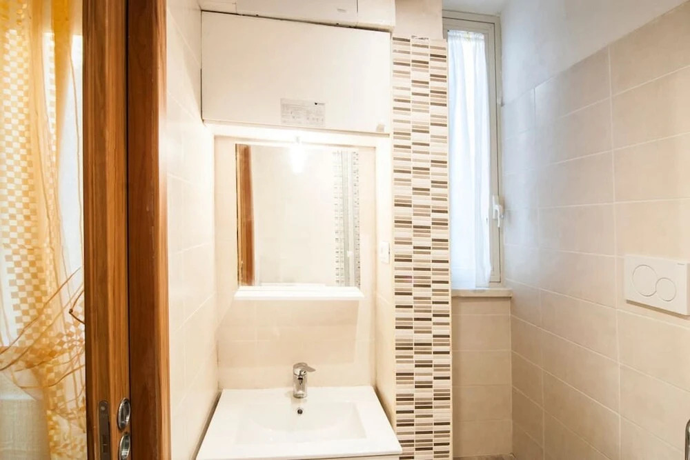 Apartment With one Bedroom in Roma, With Wifi