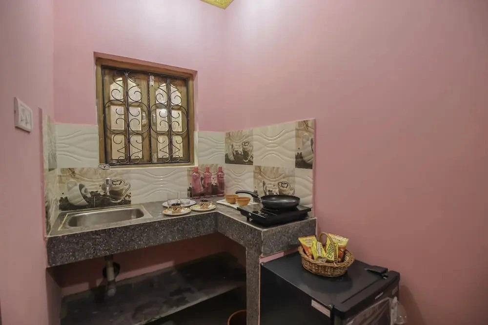 OYO 10728 Home Near Calangute Beach