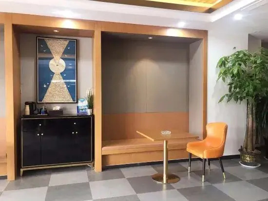 Light Stay Hotel (Jinan Jiyang Bus Terminal Branch)