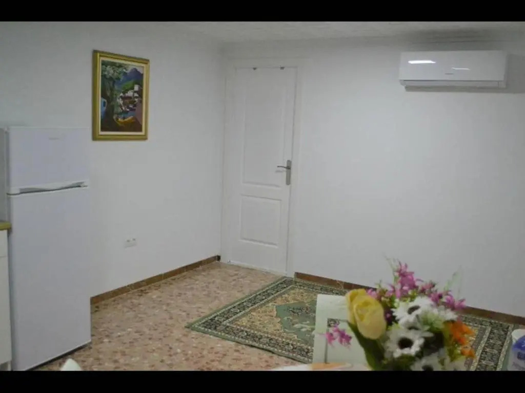 1 Bedroom Apartment With Gallery Balcony Free Netflix, air Conditioning