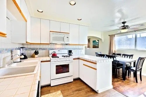 #844 - Sunny Delight I Two-Bedroom Holiday Home