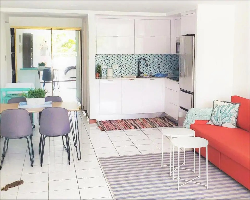 KASA Ritz at the Lagoon large studio 1 BLOCK TO BEACH at La Concha