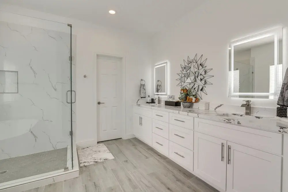 4 Mi to NRG Stadium: Luxurious Houston Townhome!