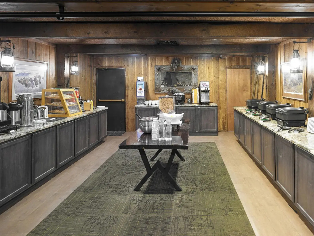 Ridgeline Hotel at Yellowstone, an Ascend Collection Hotel