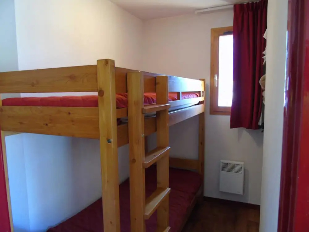 Lou Services Apartment CB61 LSI 001