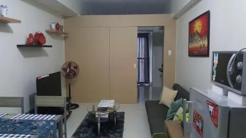 Taal View or LG Unit 1BR Wifi Near Sky Ranch