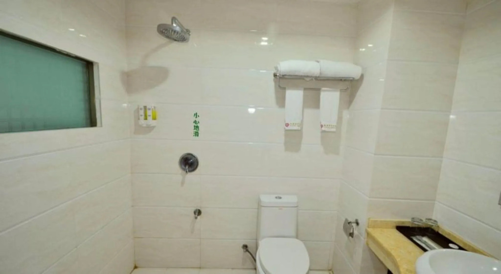 Sanya Jiulixiang Business Hotel