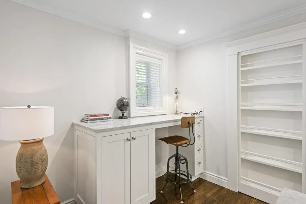 Lower Level Flat in 1885 Queen Anne Cottage