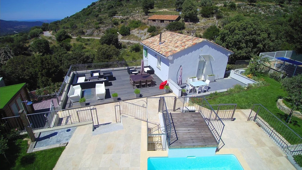Villa With 3 Bedrooms in Pietralba, With Wonderful Mountain View, Private Pool, Enclosed Garden - 15 km From the Beach
