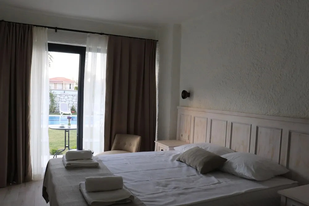 CEMAL ALAÇATI BUTİK HOTEL