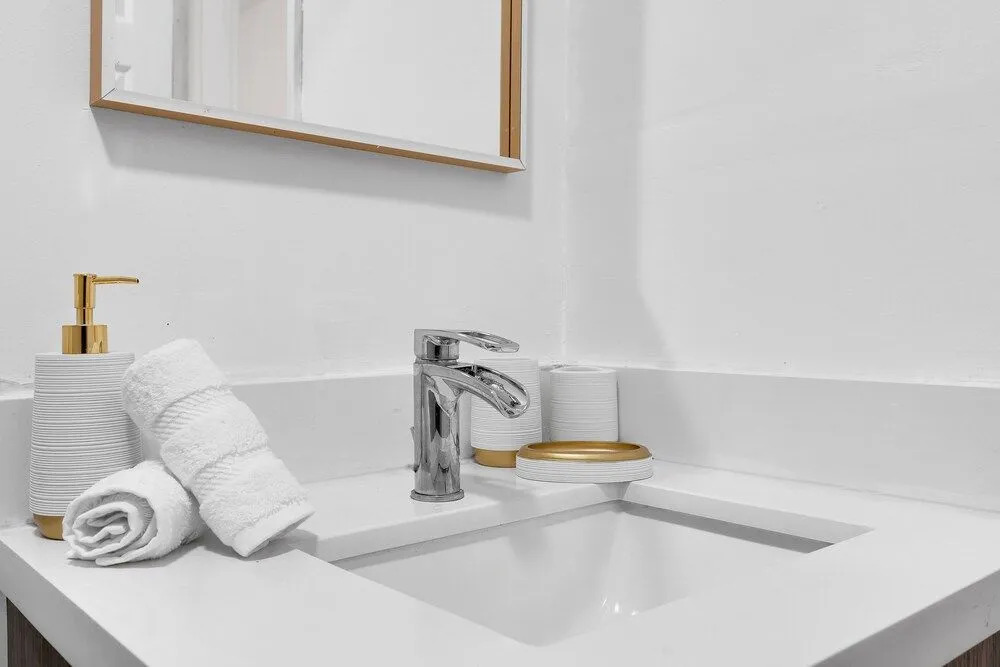 Wynwood Central 2BD Apartment w Parking