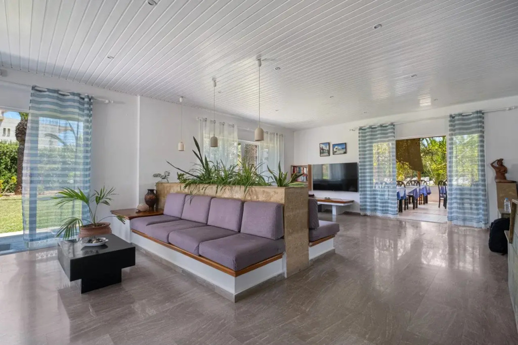 Gorgona Hotel