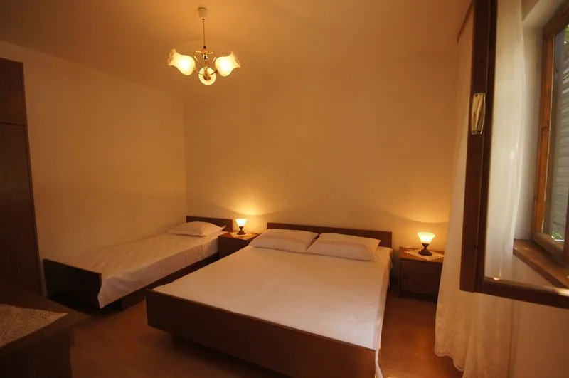 Holiday house PAULO2 - great location near the sea Cove Rogacic , Island Vis