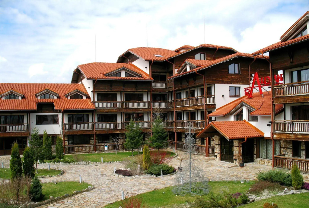 Alexander Hotel