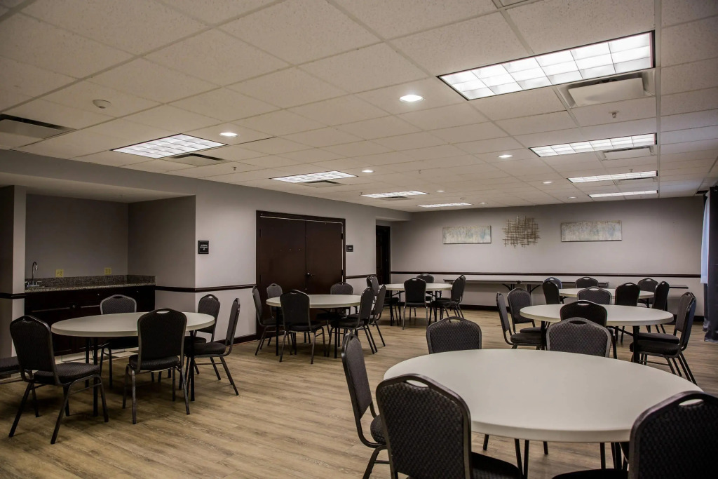 Evangeline Downs Hotel, an Ascend Collection Hotel