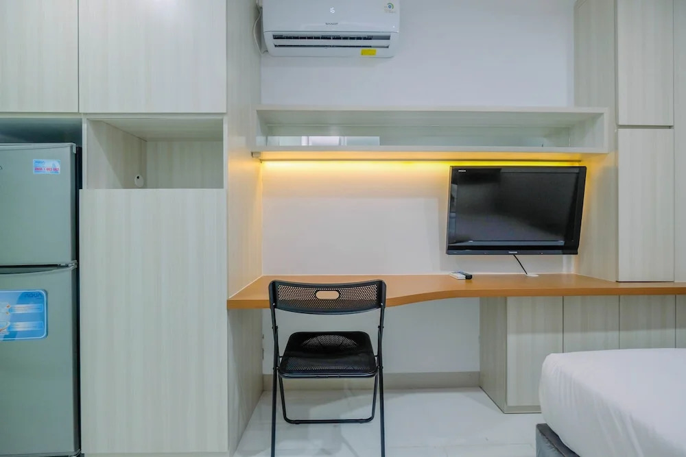 Modern Studio Apartment @ Azalea Suites