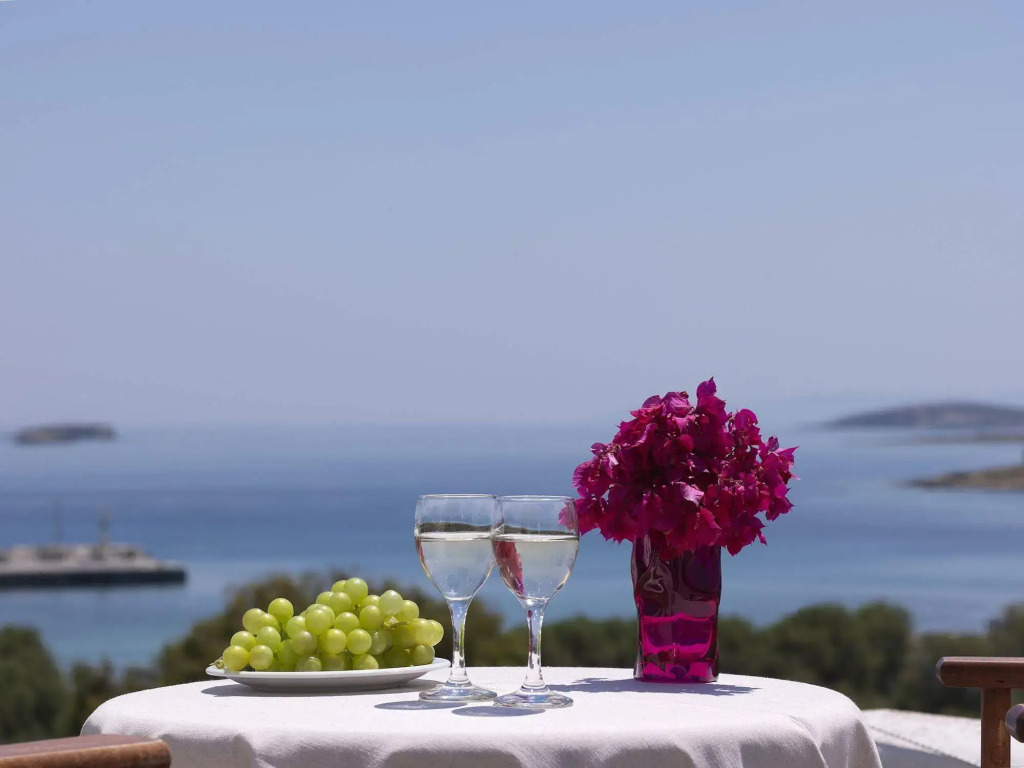 Aloni Hotel & Suites