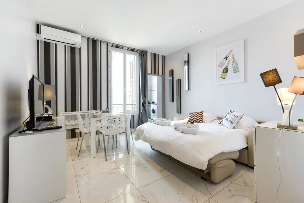 Jean Jaures Apartment 1