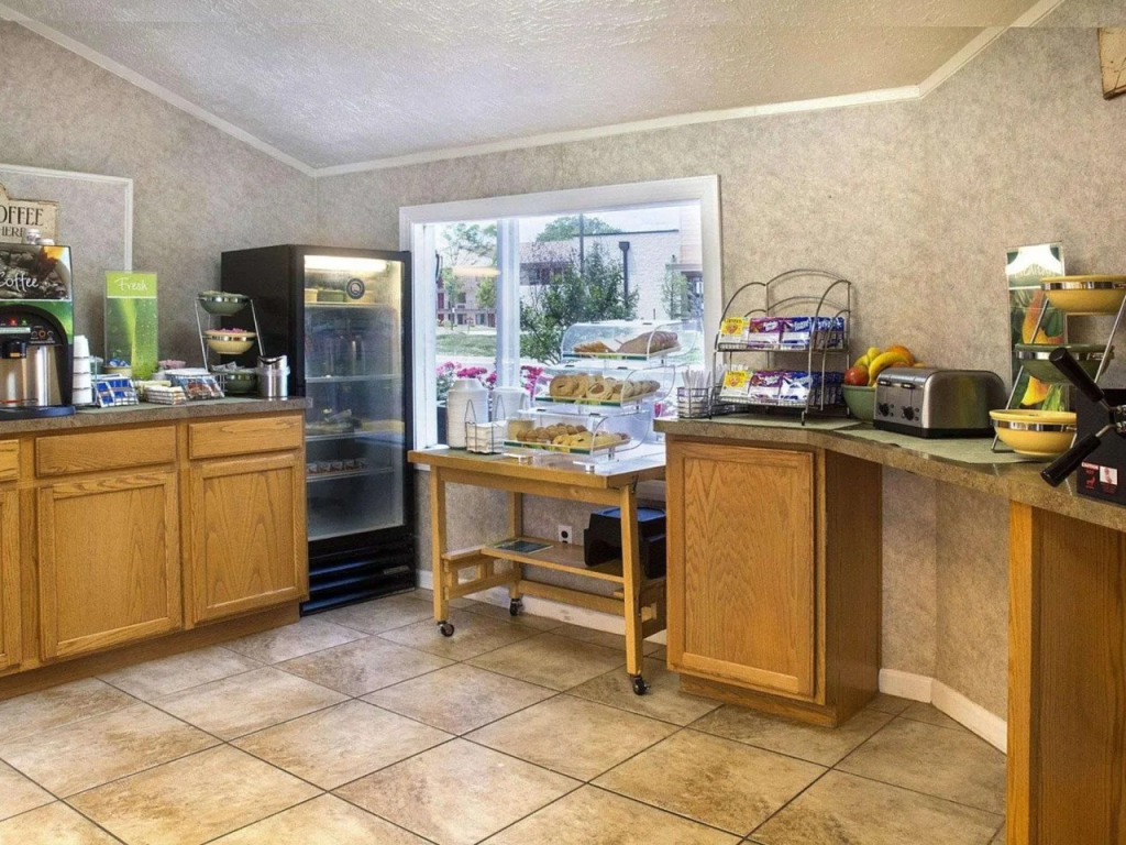 Quality Inn Fredericksburg near Historic Downtown