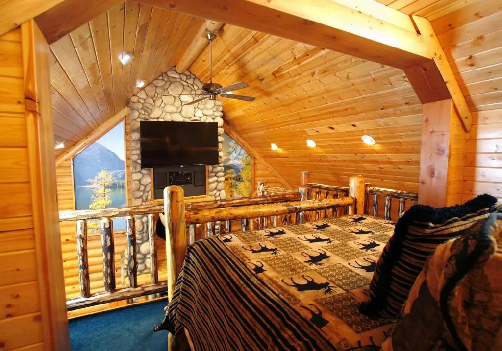 Black Swan Inn Luxurious Theme Rooms