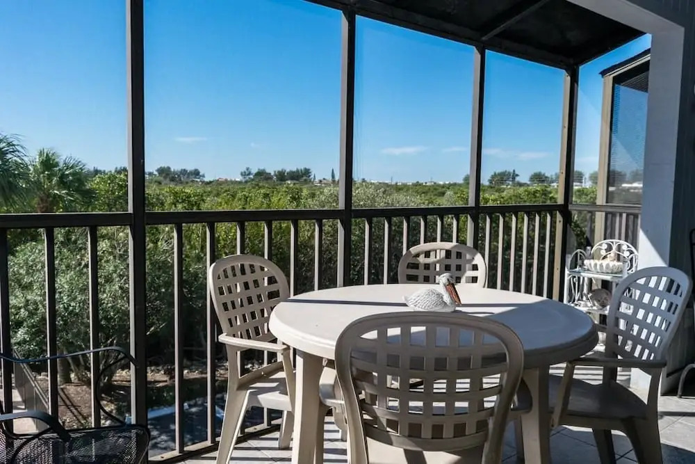 Cove at Sandy Pointe Unit 205a