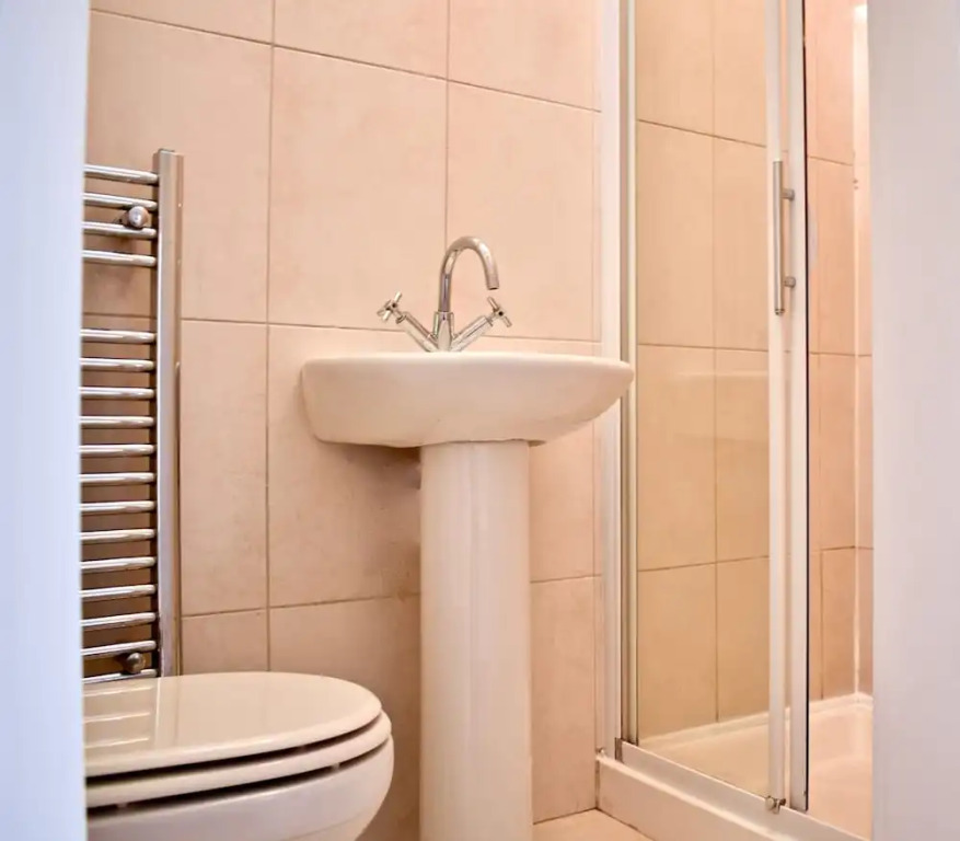 Spacious 3 Bedroom House in Ballsbridge