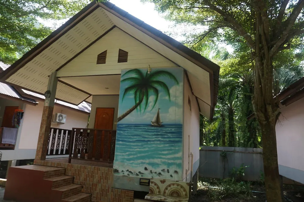 Thumneab Guesthouse