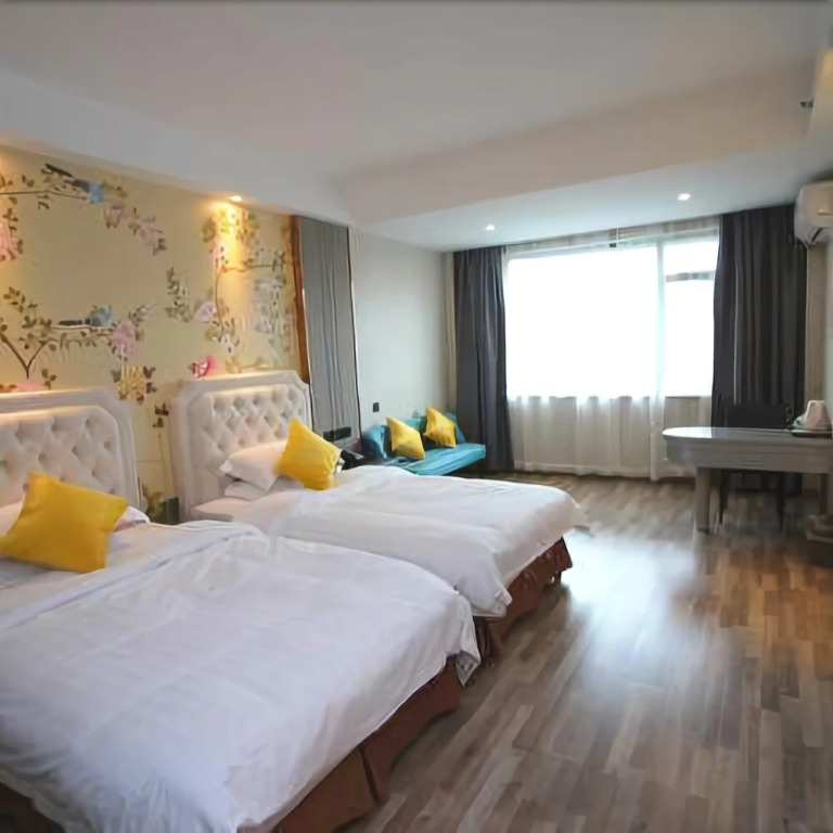 Lan Bo Hotel