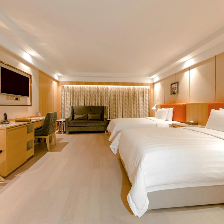 Royal Dragon Hotel