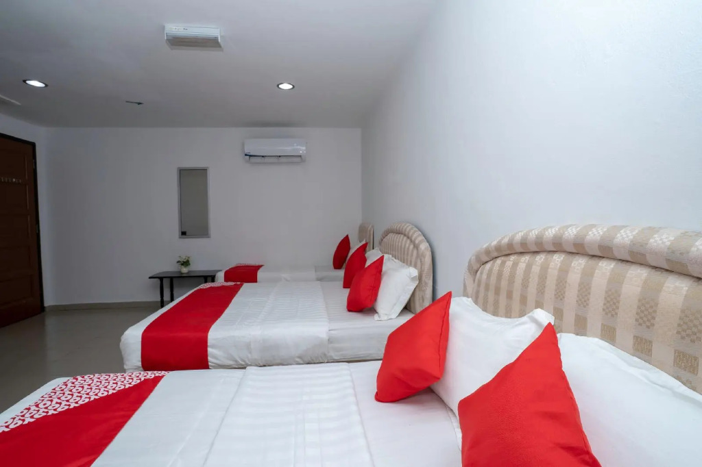 Oyo 988 Malawati Ria Hotel