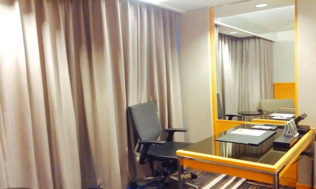 Lao Plaza Hotel