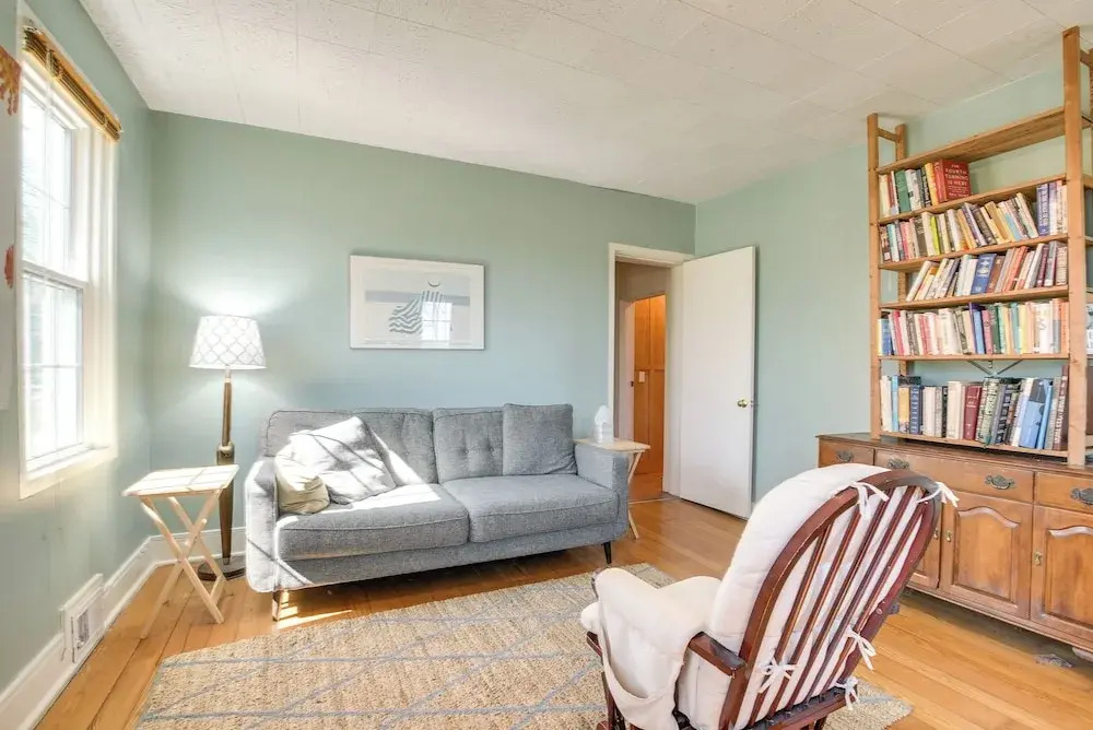 Spacious & Updated Farmhouse in Yellow Springs