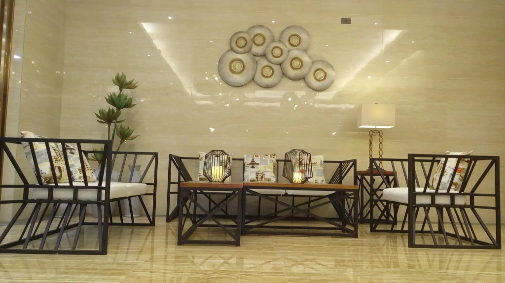 Lotus Blu Hotel