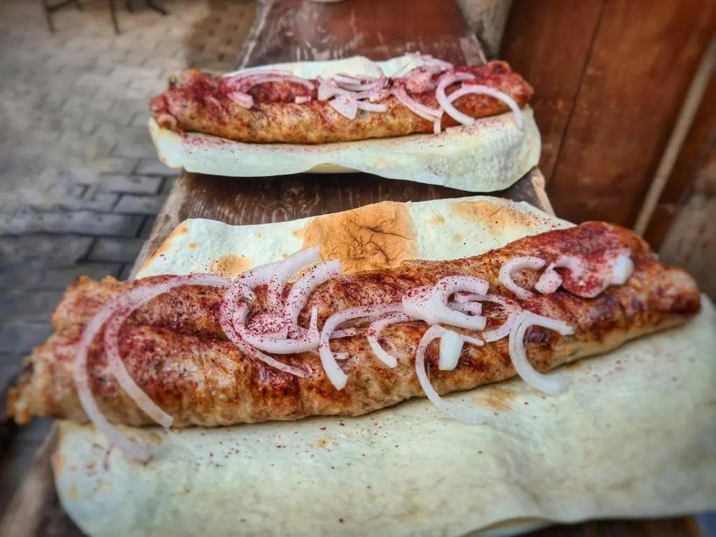 Chveni sakhli