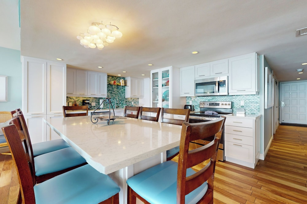 3BR w/ Stellar Gulf Views: Suntide III - Unit 803