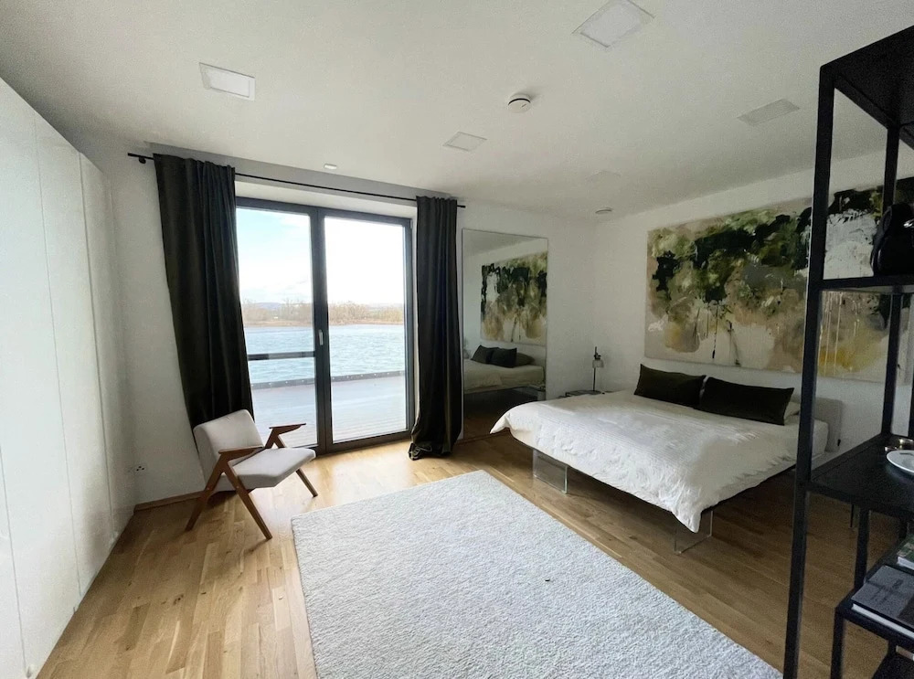 Modernes Apartment mit Wunderschönem Rheinblick
