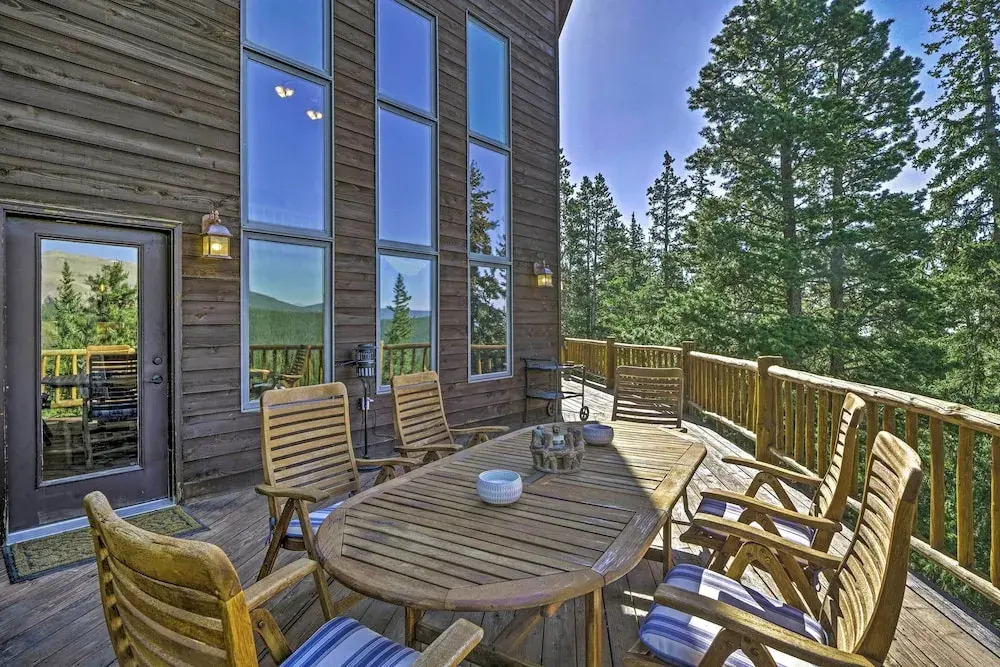 Spacious Fairplay Retreat w/ Hot Tub & Fire Pit!