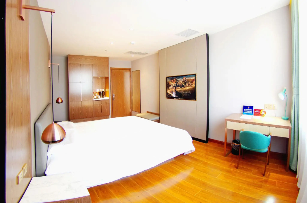 Home Inn Beijing Ping'anli Metro Station
