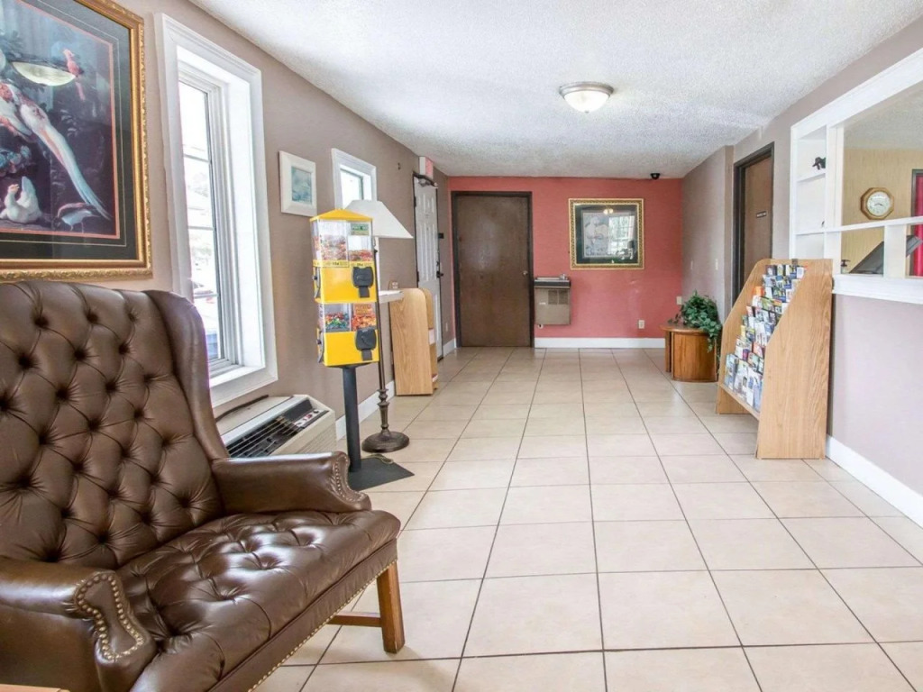 Econo Lodge Pooler - Savannah I-95