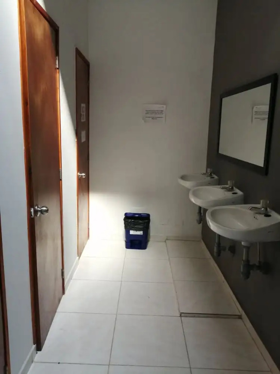 Hostal Komfort - Hostel