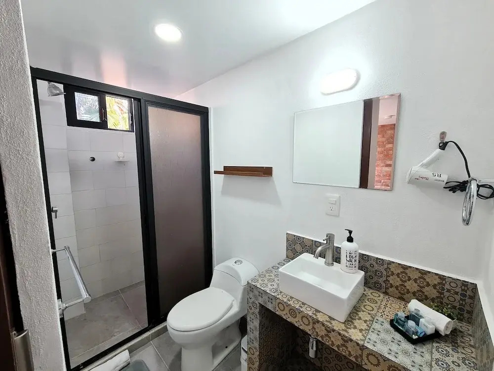 R03 Habitación Equipada STV WIFI Parking