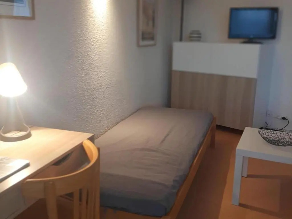 Appartement au pied des pistes avec balcon - FR-1-515-3