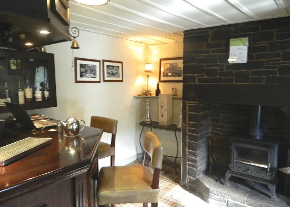 Berts Rooms at The Black Horse Inn