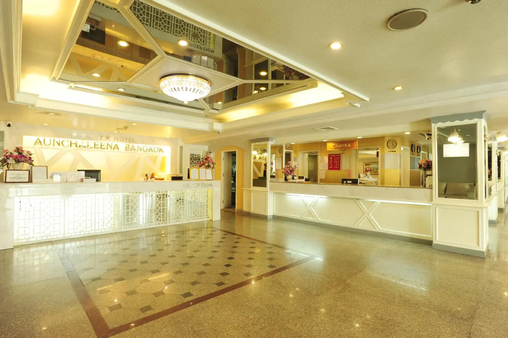 Aunchaleena Grand Hotel Wing B