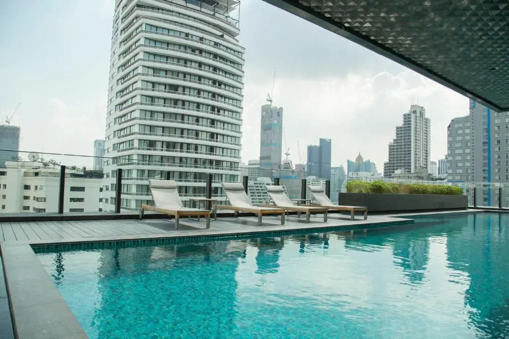 Sukhumvit 11#Luxury#Pool#Gym#BTS Nana&MRT Sukhumvit#1BR#Max2ppl